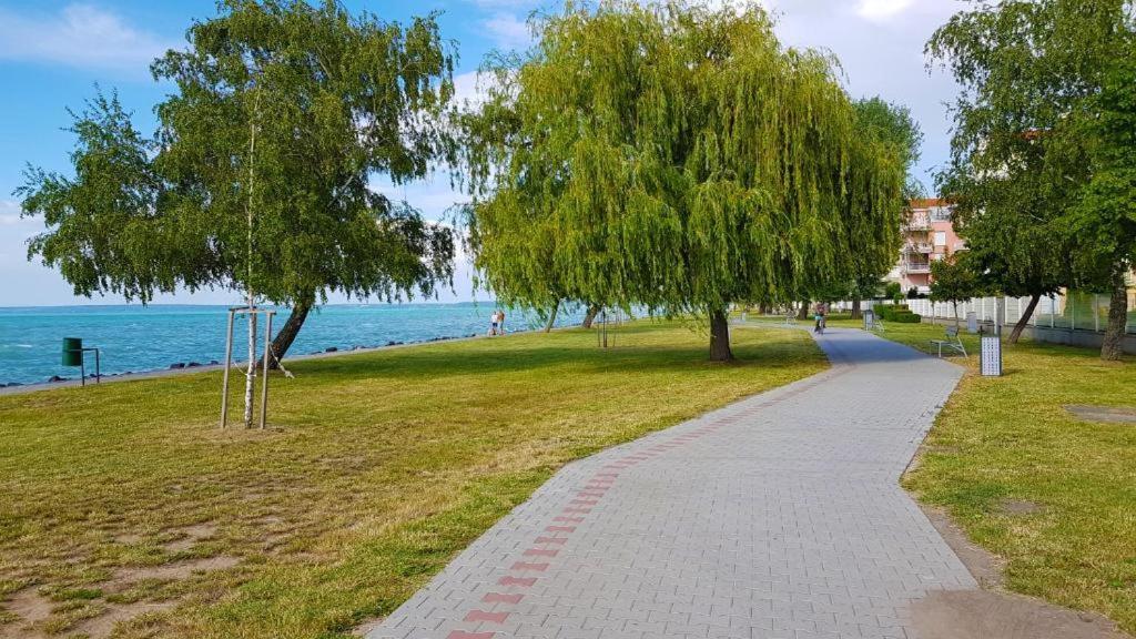 Gruber Apartman Siófok Zewnętrze zdjęcie