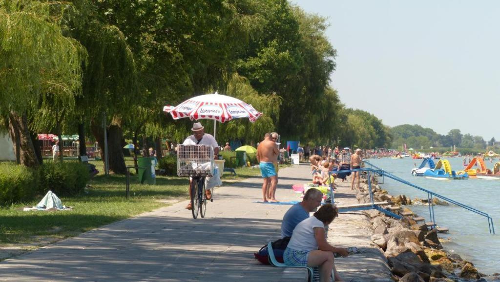 Gruber Apartman Siófok Zewnętrze zdjęcie